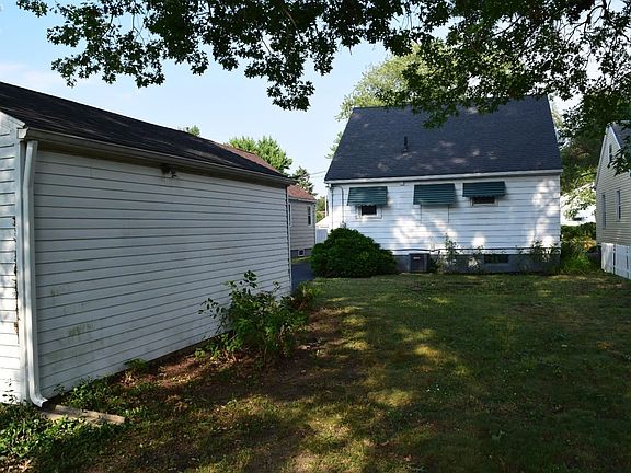 2nd image of 3342 Dayton Ave