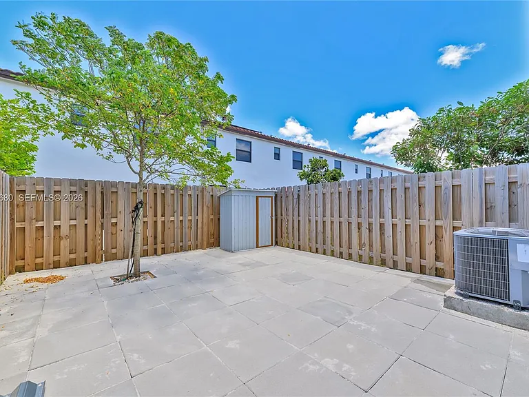 11854 SW 246th Ln — Photo 3