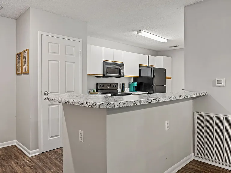 74 Fantasy Ln #D — Photo 10