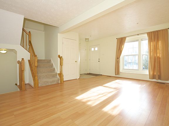5th image of 8808 Ashberry Ct