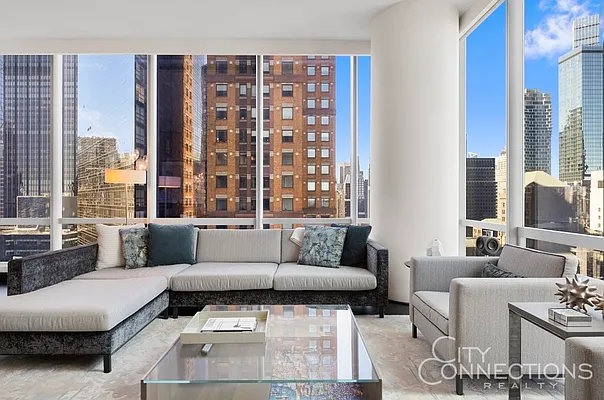 Rented by City Connections Realty | media 4