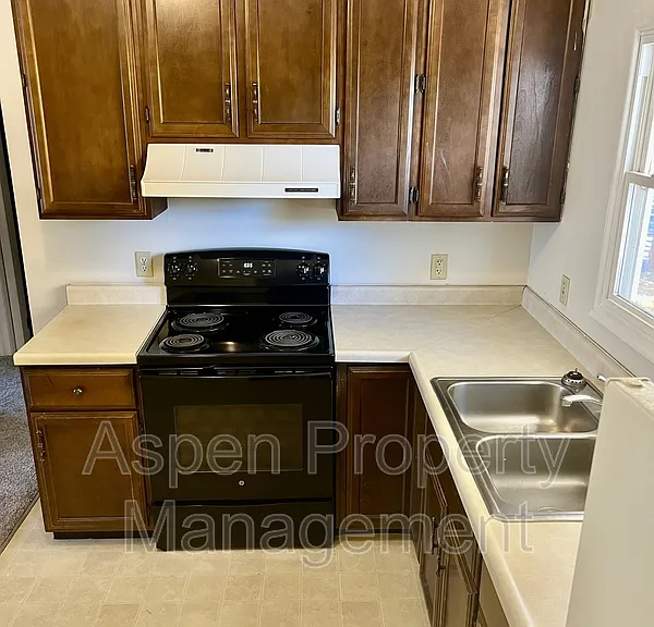 2216 Piper Pl #1 — Photo 4