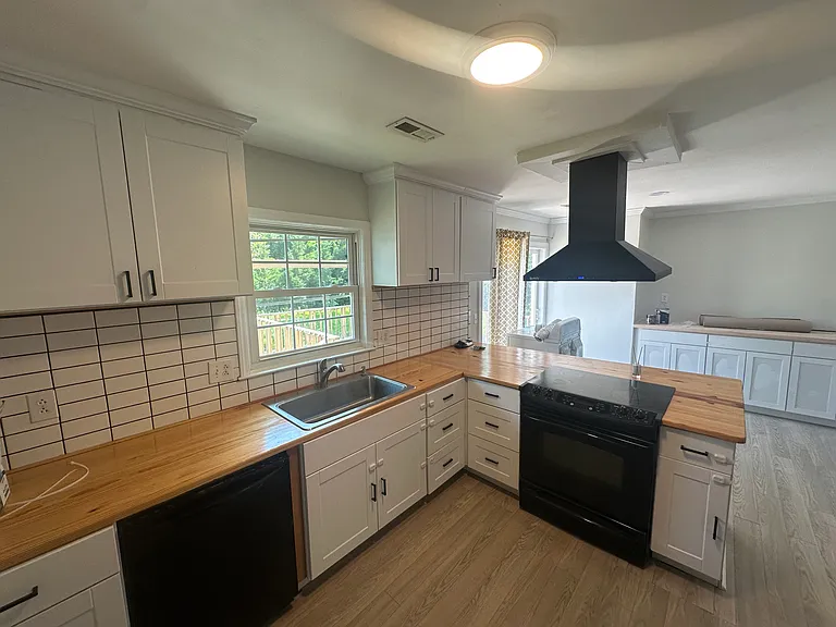 4646 Manchester Dr — Photo 15
