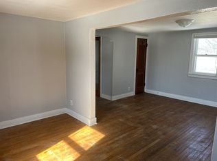2013 S Spring St, Springfield, IL 62704