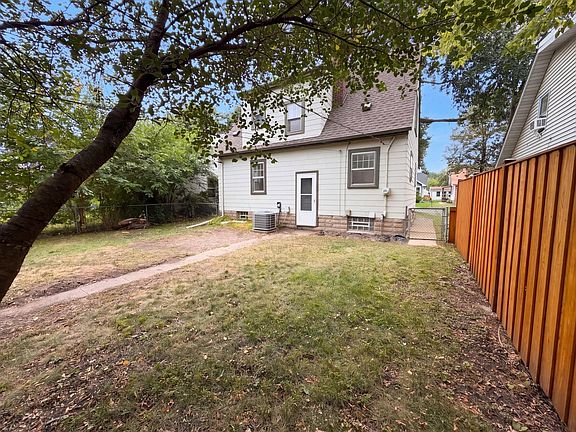 5th image of 4117 44th Ave S
