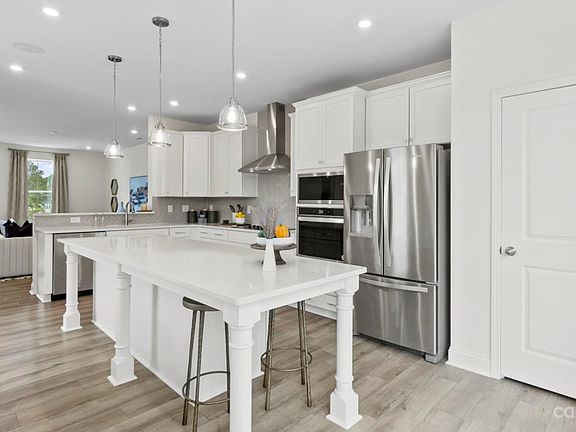 4th image of 4130 Alexander View Dr #8