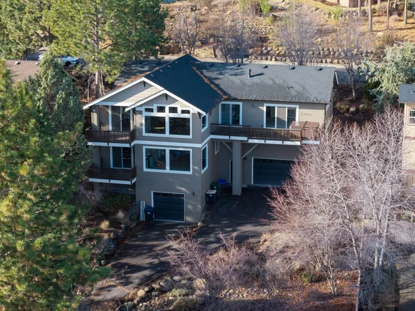 3122 Colonial Dr, Bend, OR 97703