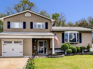 73 Briscoe Ter, Hazlet, NJ 07730