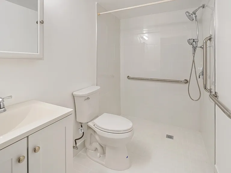 10204 Mangrove Dr #103 — Photo 9