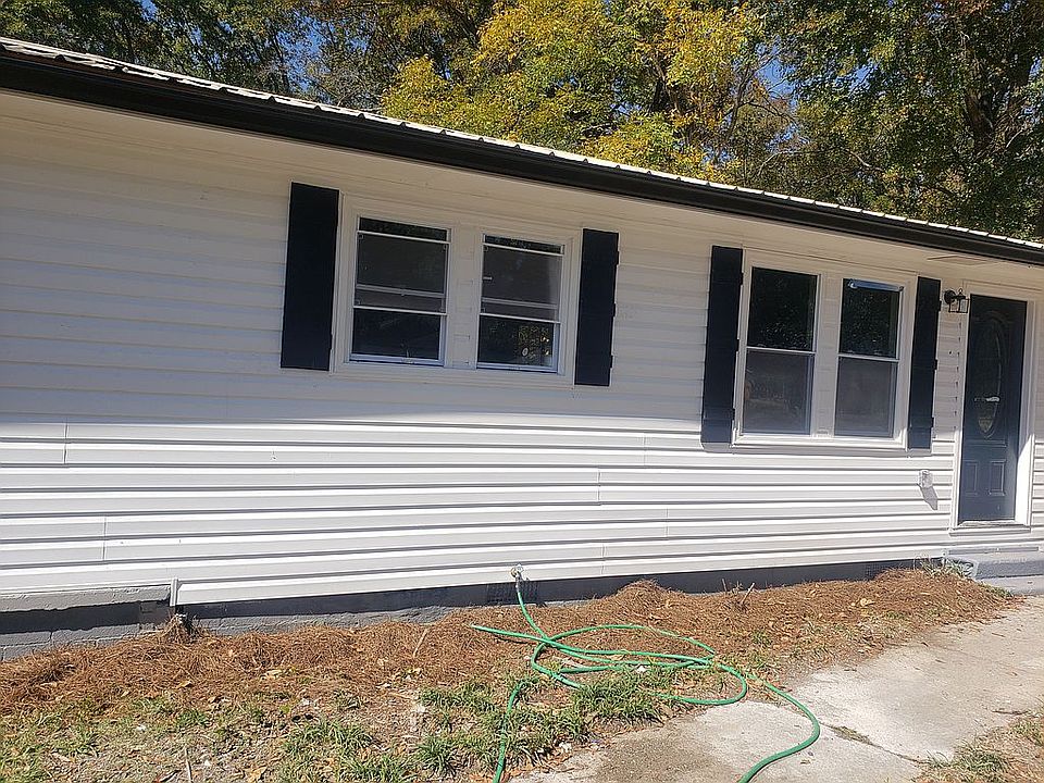 1st image of 512 Circle Dr