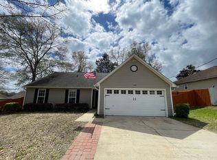 132 Menzel St, Valparaiso, FL 32580