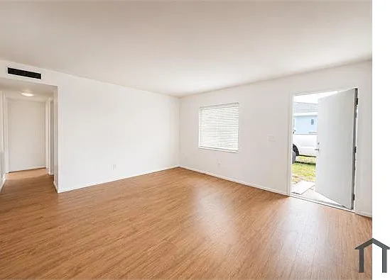 2 bed, $1,150 — Photo 4