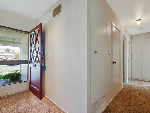 4th image of 3366 Henry Dr