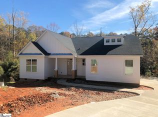 124 Quiet Lake Ct, Piedmont, SC 29673