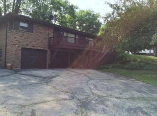 1014 Peter Ave, Rockford, IL 61108