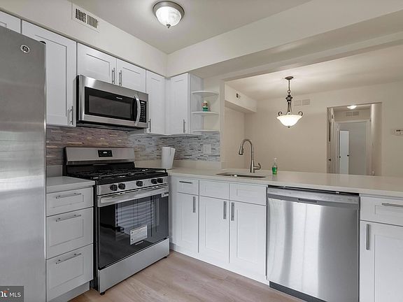 4th image of 1201 Ralston Dr #A