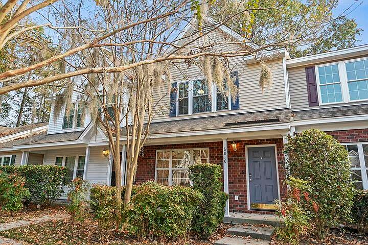 1st image of 8010 Shadow Oak Dr