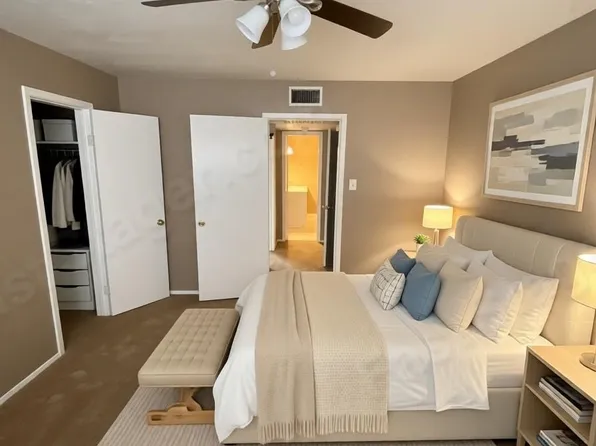 6305 Westward St #1, Houston, TX 77081