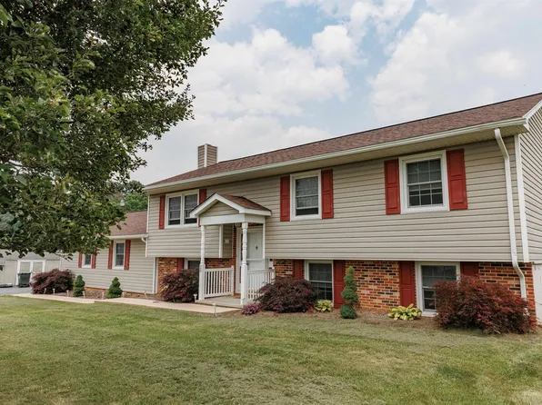 28 Old Draft Rd, Stuarts Draft, VA 24477