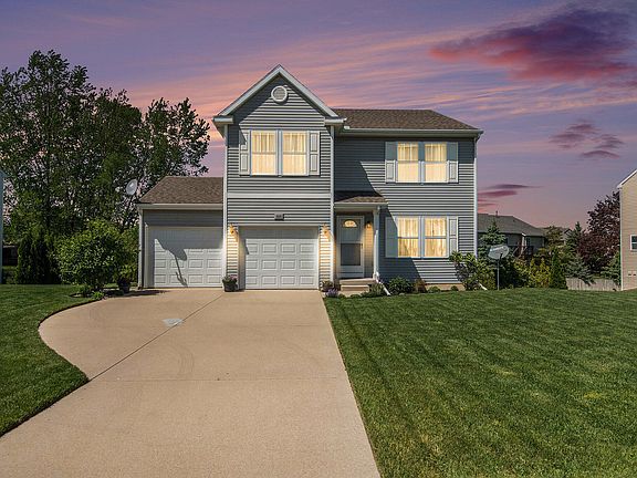 3rd image of 3525 Danube Dr SW
