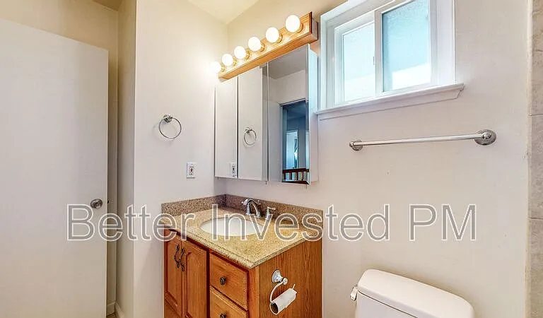 848 Sprucewood Ct — Photo 37