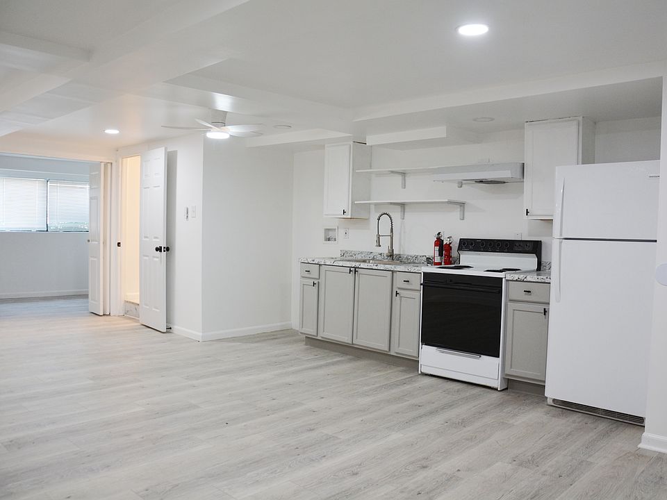 1st image of 2350 Baldwin Ave #1B