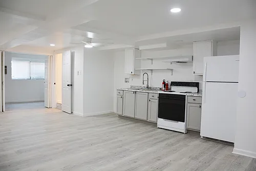 2350 Baldwin Ave Photo 1