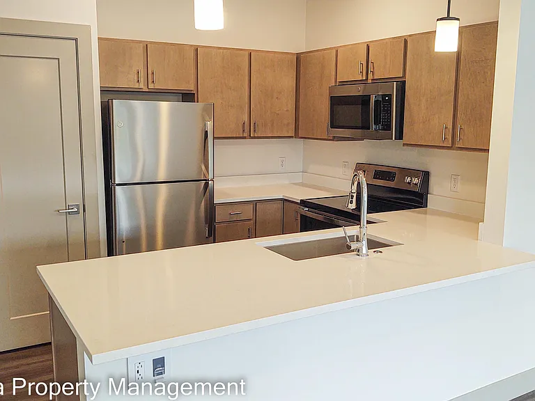 2550 & 2570 S Ave W — Photo 12