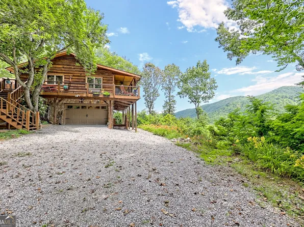 2956 Bettys Creek Rd, Rabun Gap, GA 30568
