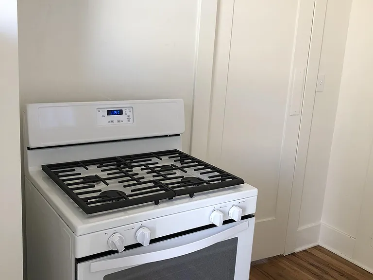 501 W Whiting Ave #8 — Photo 27