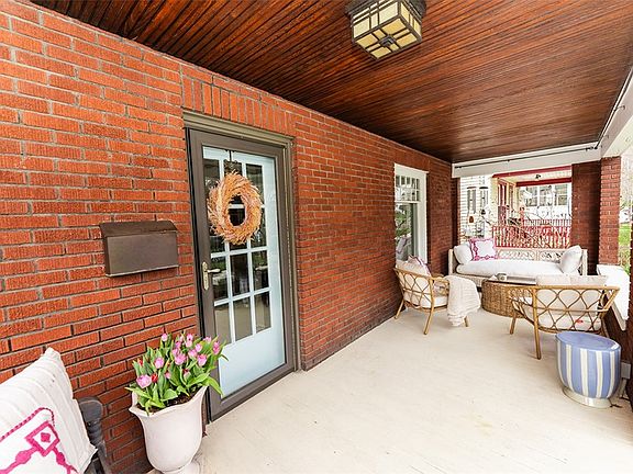 2nd image of 360 N 8th St