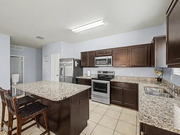 7087 S BLUE HILLS Drive, Buckeye, AZ 85326