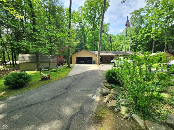 1911 E Hemlock Lake Dr, Kingman, IN 47952