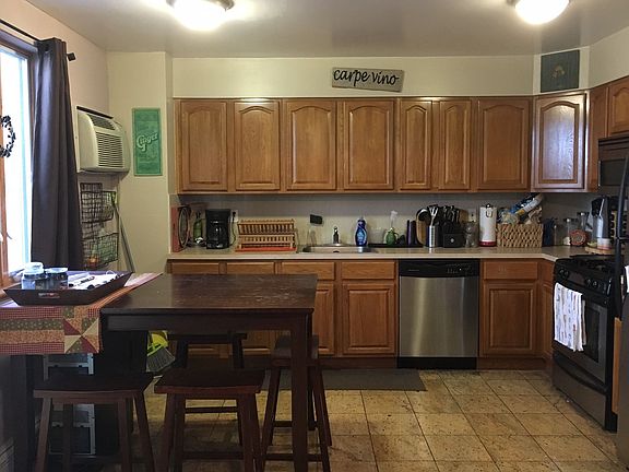 3rd image of 3715 23rd Ave APT 5