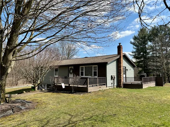 23864 Thornapple Dr, Cambridge Springs, PA 16403