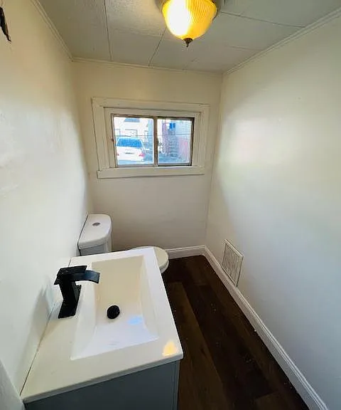 1295 E Main St #1A — Photo 7