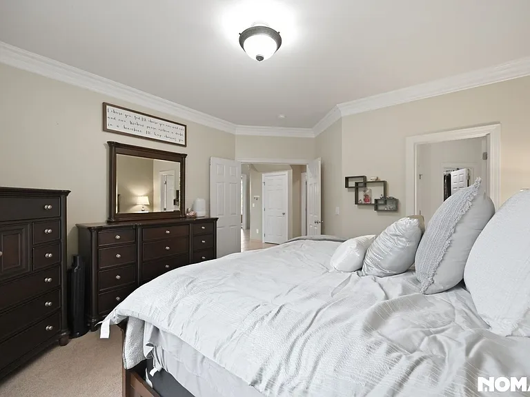 33 Zermatt Ct — Photo 2