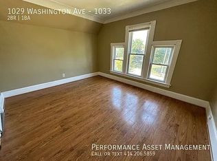 1029 Washington Ave, Racine, WI 53403