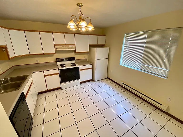 1206 W Ave S #1 — Photo 5