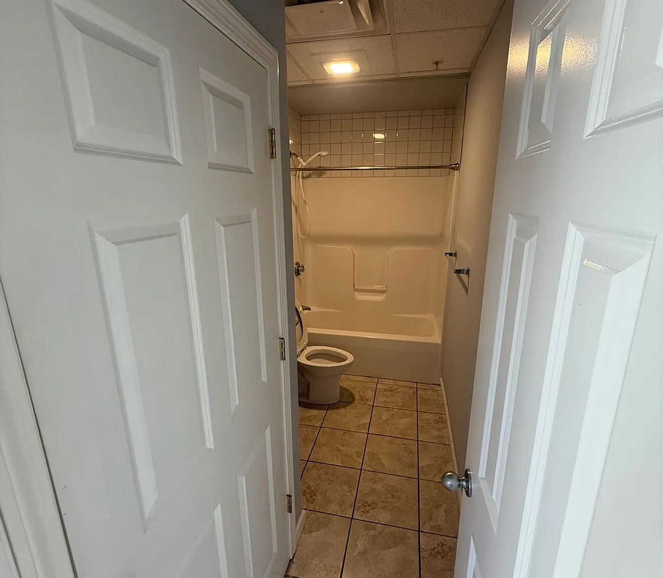1 bed, 800 sqft, $1,400 — Photo 3