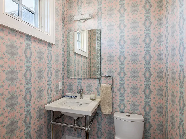 121 Hand Ln — Photo 11