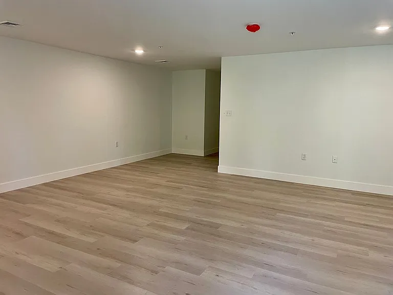 40 Longfellow Dr — Photo 25