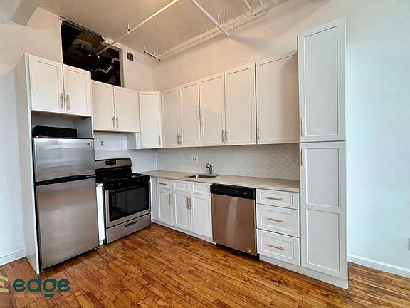 4th image of 385 Troutman St APT 204