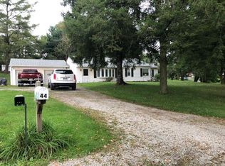 44 Spruce Ln, Wellsburg, WV 26070