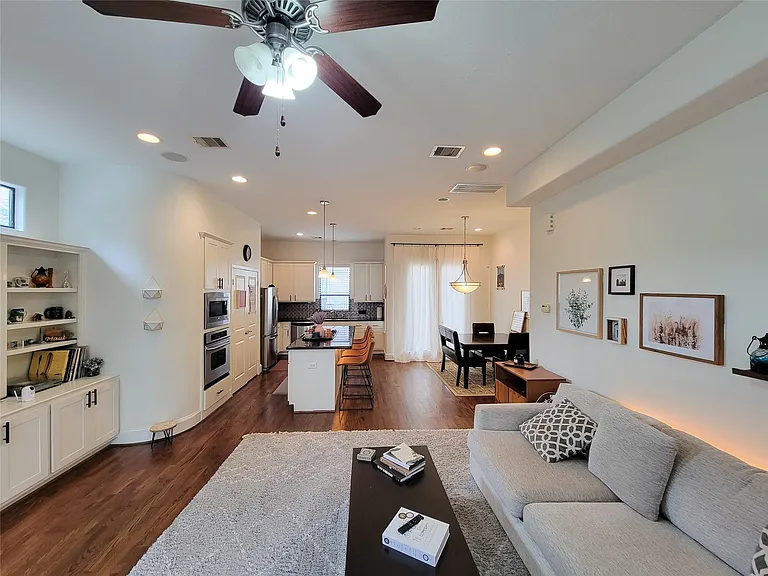 403 Jackson Hill St — Photo 24