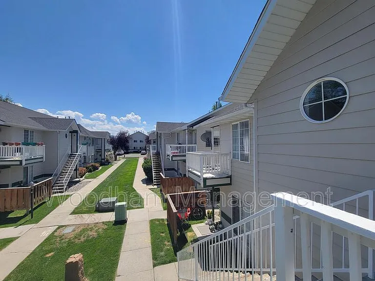 3026 W Villard St #F — Photo 18