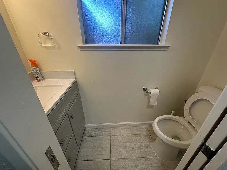 128 Castillion Ter — Photo 12