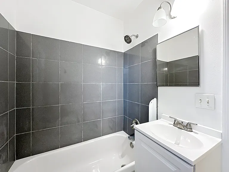 5330 Quan Dr — Photo 32
