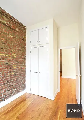 Rented by Bond New York | media 47