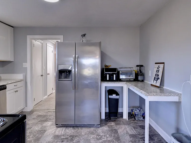 7331 Farmers Dr — Photo 16